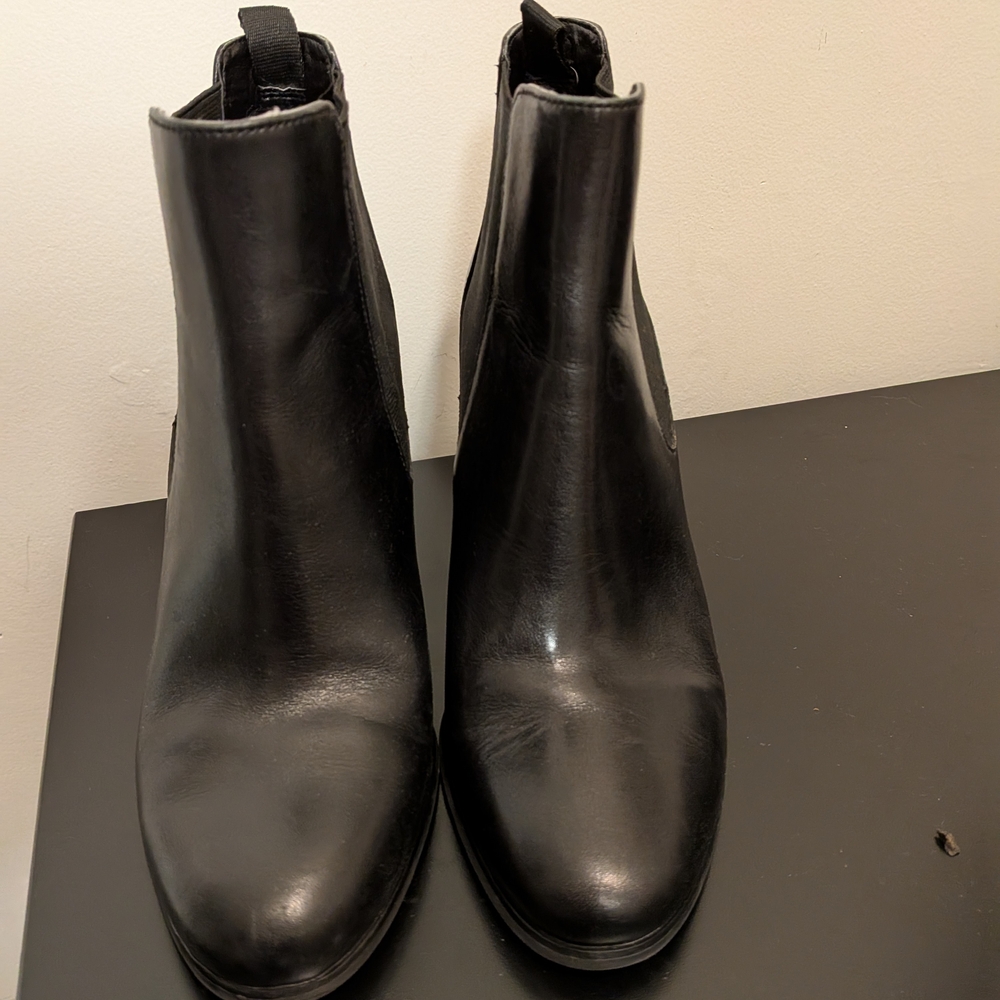 Michael Kors Black Leather Ankle Booties - Picture 5 of 5